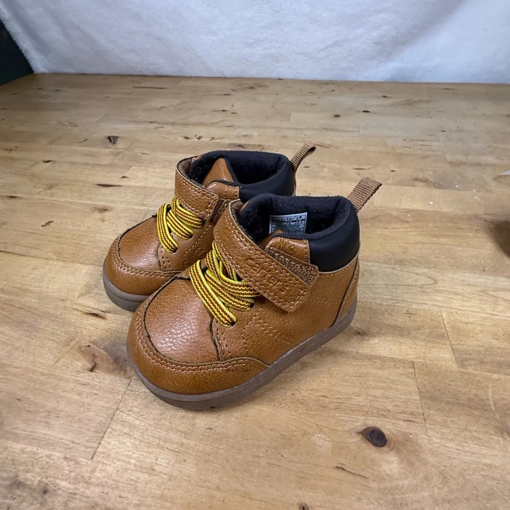 Carters Baby Boots Toddler Brown Faux Leather Boots Size 2.5 infant